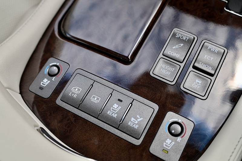 Lexus LS 460 SE-L Full Service History + Previously Supplied by Ourselves Image 13