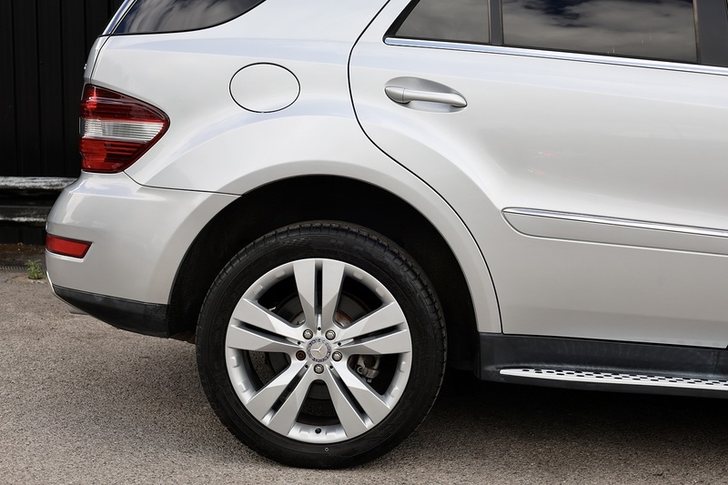 Mercedes-Benz ML 350 CDI Sport ML 350 CDI Sport 3.0 5dr SUV Automatic Diesel Image 17