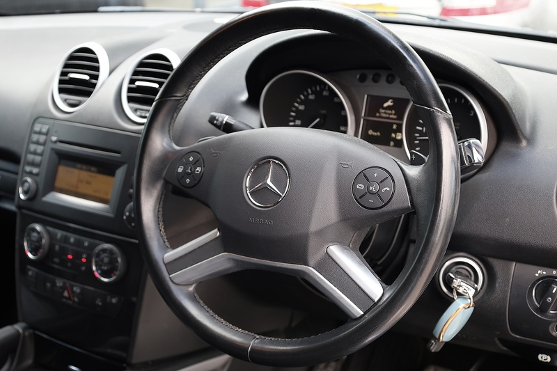 Mercedes-Benz ML 350 CDI Sport ML 350 CDI Sport 3.0 5dr SUV Automatic Diesel Image 27