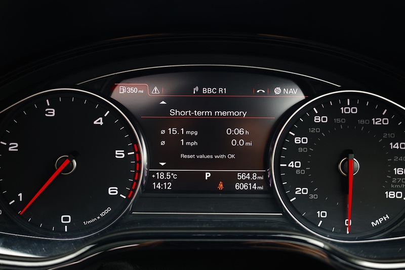 Audi A8L 3.0 TDI Quattro SE Full Audi Main Dealer History + LWB + Sunroof Image 44