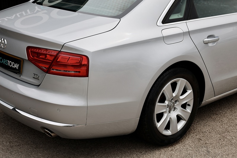 Audi A8L 3.0 TDI Quattro SE Full Audi Main Dealer History + LWB + Sunroof Image 24