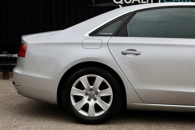 Audi A8L 3.0 TDI Quattro SE Full Audi Main Dealer History + LWB + Sunroof Image 25