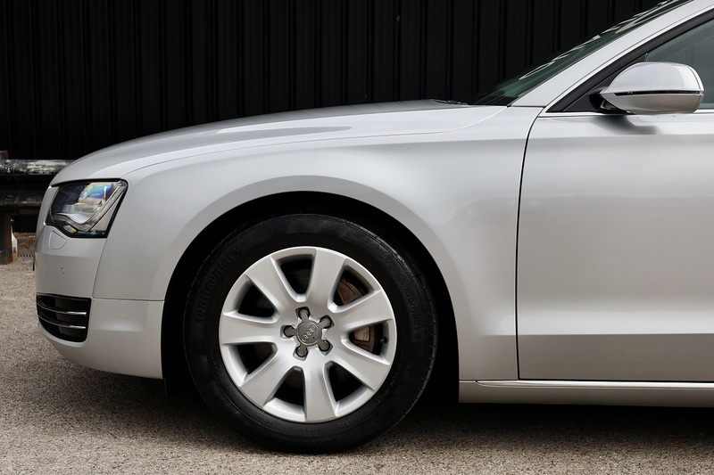 Audi A8L 3.0 TDI Quattro SE Full Audi Main Dealer History + LWB + Sunroof Image 32