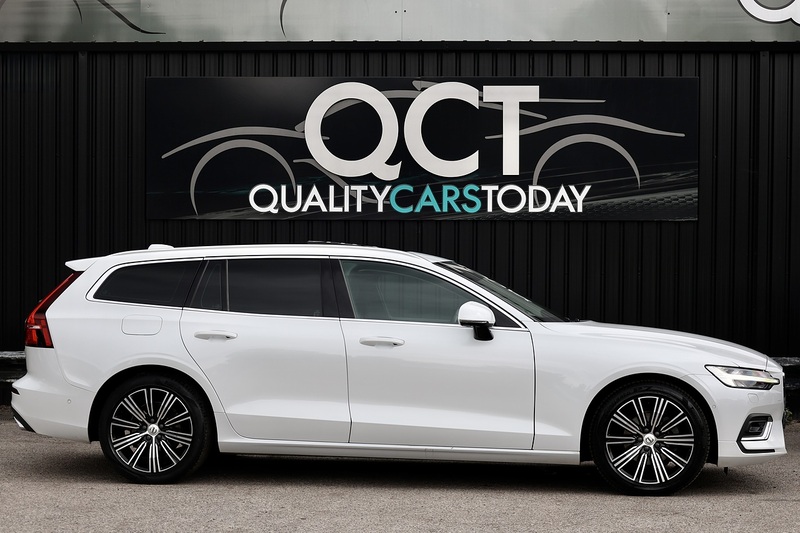 Volvo V60 D4 Inscription Xenium Pack + Panoramic Roof + BLIS + Park Pilot Image 5