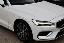 Volvo V60 D4 Inscription Xenium Pack + Panoramic Roof + BLIS + Park Pilot - Thumb 17