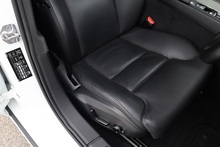 Volvo V60 D4 Inscription Xenium Pack + Panoramic Roof + BLIS + Park Pilot - Thumb 26