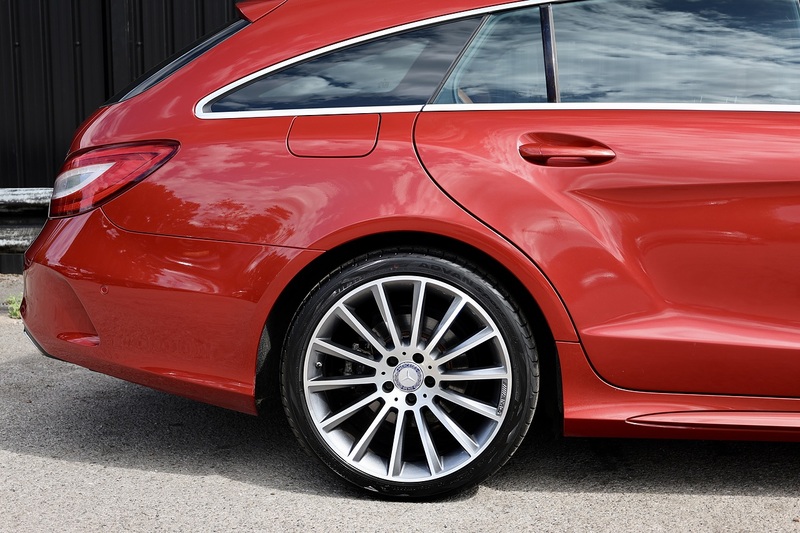 Mercedes-Benz CLS 220d AMG Line Shooting Brake 2 Former Keepers + Full Service History + Rare Spec Image 13
