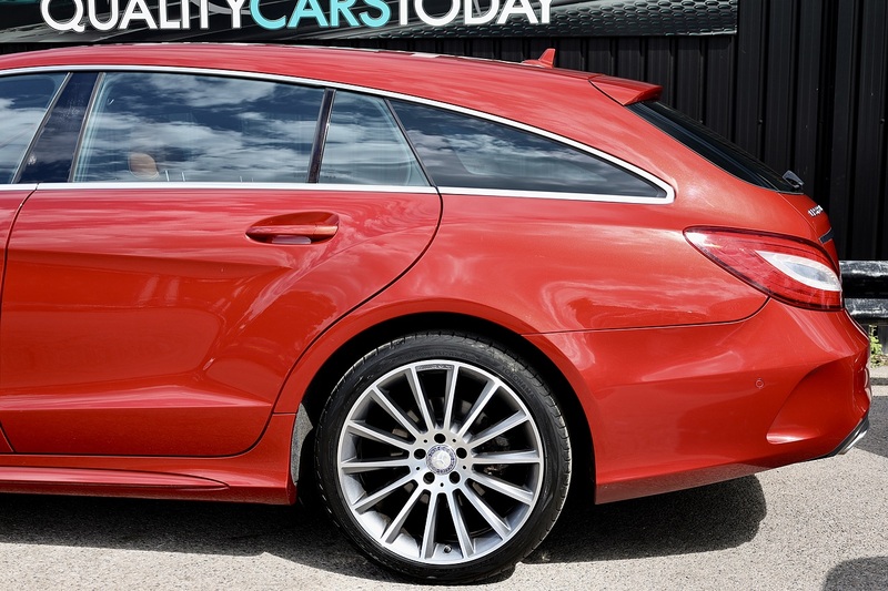 Mercedes-Benz CLS 220d AMG Line Shooting Brake 2 Former Keepers + Full Service History + Rare Spec Image 32