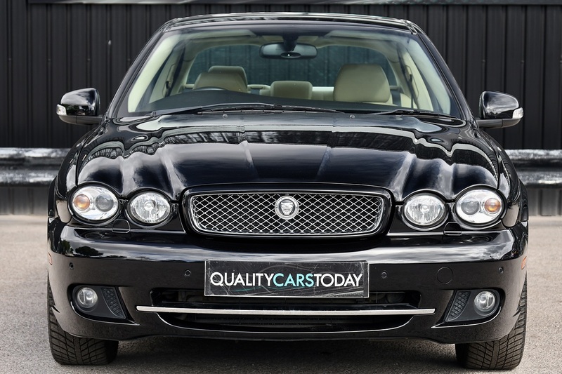 Jaguar X-Type 2.2 D SE 2 Former Keepers + Full Service History + Satellite Navigation + Heated Seats Image 3