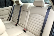 Jaguar X-Type 2.2 D SE 2 Former Keepers + Full Service History + Satellite Navigation + Heated Seats - Thumb 16