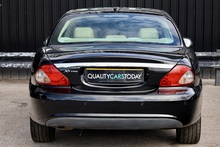 Jaguar X-Type 2.2 D SE 2 Former Keepers + Full Service History + Satellite Navigation + Heated Seats - Thumb 4