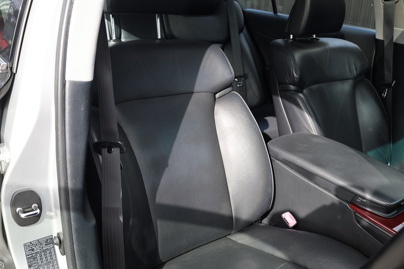 Lexus GS 300 SE 1 Lady Owner + Full Lexus Main Dealer History (19 Services) + Sunroof Image 25