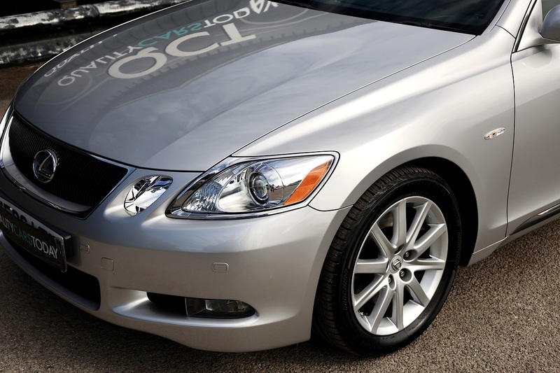Lexus GS 300 SE 1 Lady Owner + Full Lexus Main Dealer History (19 Services) + Sunroof Image 26