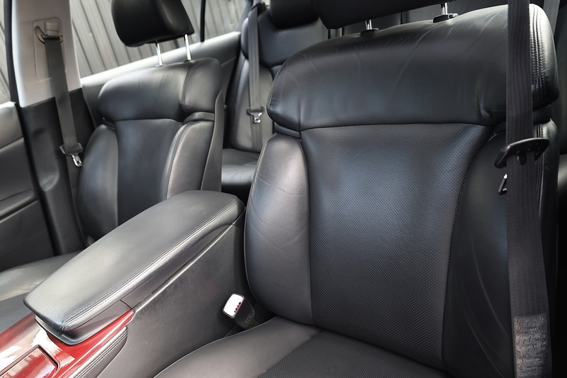 Lexus GS 300 SE 1 Lady Owner + Full Lexus Main Dealer History (19 Services) + Sunroof Image 11