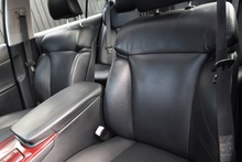 Lexus GS 300 SE 1 Lady Owner + Full Lexus Main Dealer History (19 Services) + Sunroof - Thumb 11