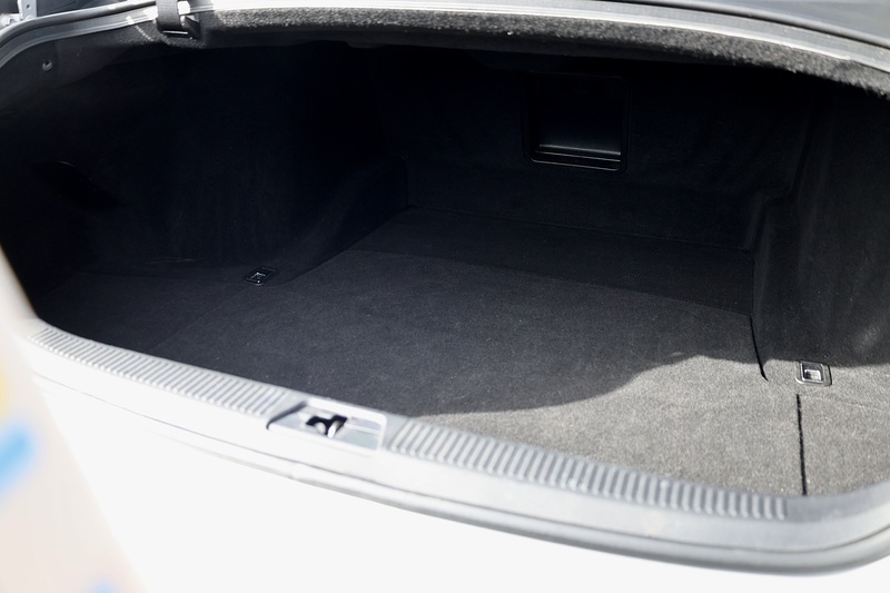 Lexus GS 300 SE 1 Lady Owner + Full Lexus Main Dealer History (19 Services) + Sunroof Image 41