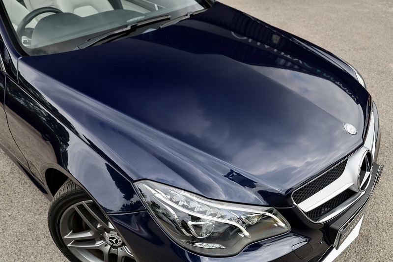 Mercedes-Benz E220 CDI AMG Line Convertible Full Service History + AirScarf + COMAND Online Image 17