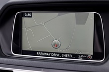 Mercedes-Benz E220 CDI AMG Line Convertible Full Service History + AirScarf + COMAND Online - Thumb 19