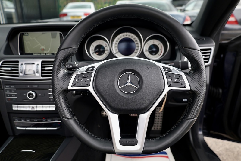 Mercedes-Benz E220 CDI AMG Line Convertible Full Service History + AirScarf + COMAND Online Image 22