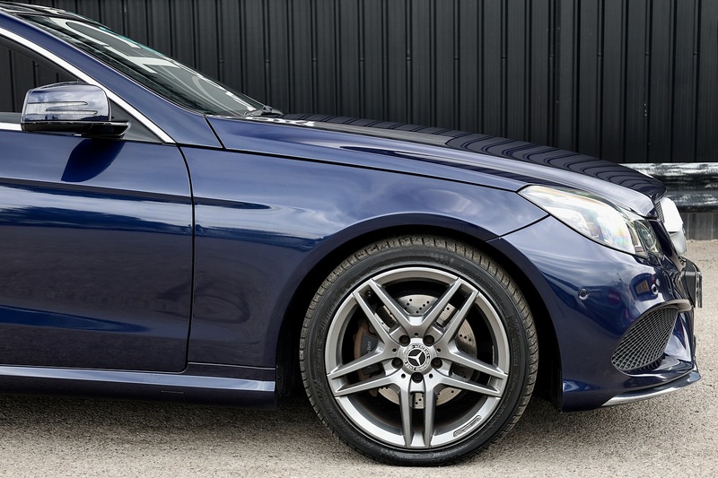 Mercedes-Benz E220 CDI AMG Line Convertible Full Service History + AirScarf + COMAND Online Image 26