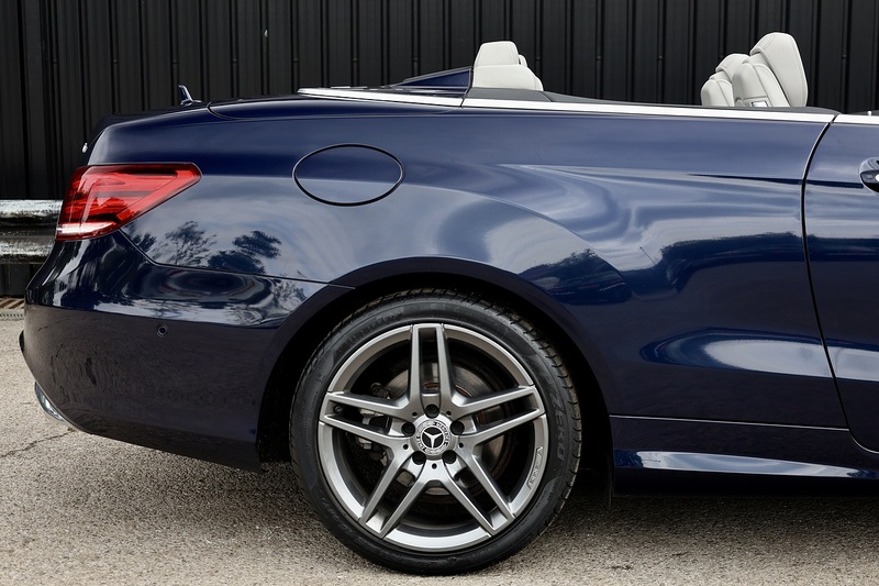 Mercedes-Benz E220 CDI AMG Line Convertible Full Service History + AirScarf + COMAND Online Image 25
