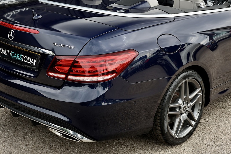 Mercedes-Benz E220 CDI AMG Line Convertible Full Service History + AirScarf + COMAND Online Image 24