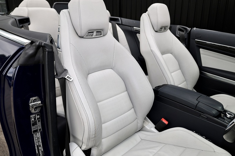 Mercedes-Benz E220 CDI AMG Line Convertible Full Service History + AirScarf + COMAND Online Image 12