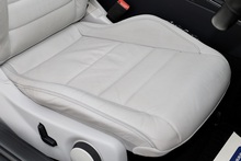 Mercedes-Benz E220 CDI AMG Line Convertible Full Service History + AirScarf + COMAND Online - Thumb 32