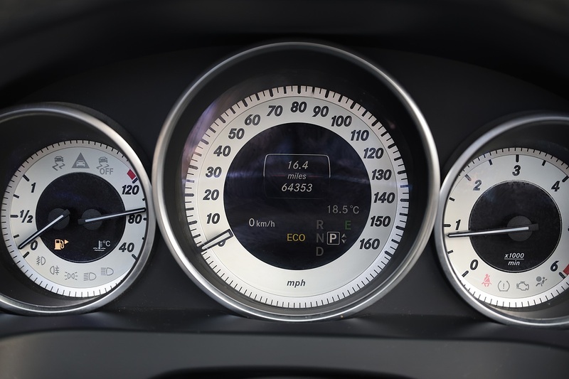 Mercedes-Benz E250 CDI AMG Sport Convertible 2 Former Keepers + Full Service History + Rare Interior Image 20