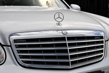 Mercedes-Benz E280 Elegance 3.0 V6 Petrol + 2 Former Keepers + 16 Services + Exceptional - Thumb 7