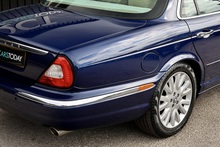 Jaguar XJ6 2 Former Keepers + 17 Services + Very Clean Example - Thumb 12