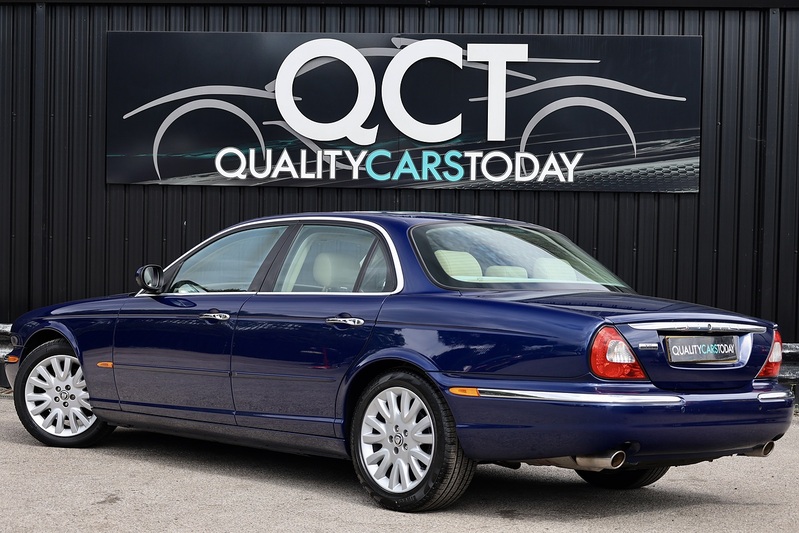 Jaguar XJ6 2 Former Keepers + 17 Services + Very Clean Example Image 10