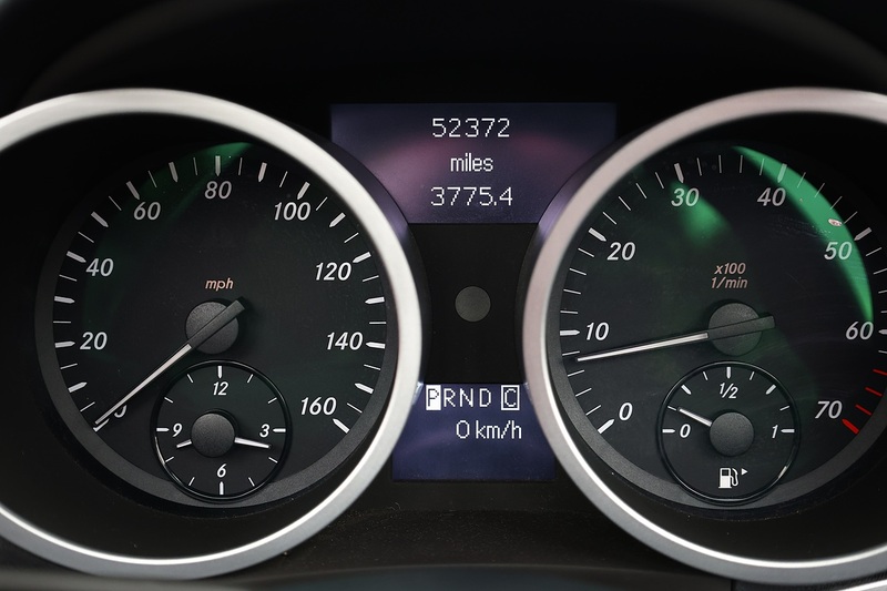 Mercedes-Benz SLK 200K 1 Owner + Air Scarf + Heated Seats + Luxury Climate Image 37