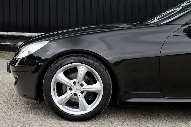 Mercedes-Benz SLK 200K 1 Owner + Air Scarf + Heated Seats + Luxury Climate Image 27