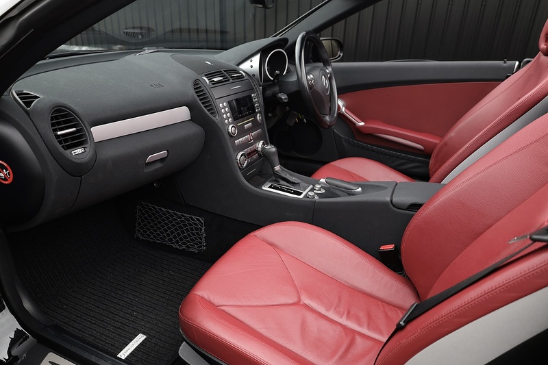 Mercedes-Benz SLK 200K 1 Owner + Air Scarf + Heated Seats + Luxury Climate Image 2