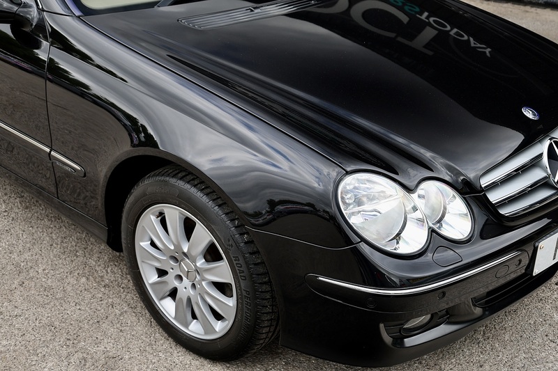Mercedes-Benz CLK 220 CDI Elegance Lady Owner since 2013 + 15 Services + Rare Model Image 22