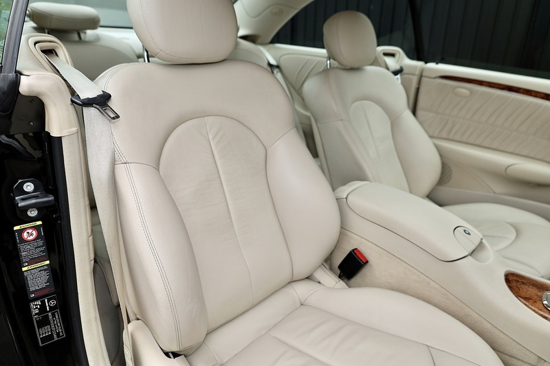 Mercedes-Benz CLK 220 CDI Elegance Lady Owner since 2013 + 15 Services + Rare Model Image 8