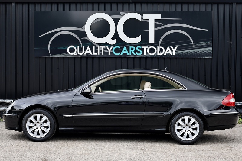 Mercedes-Benz CLK 220 CDI Elegance Lady Owner since 2013 + 15 Services + Rare Model Image 1