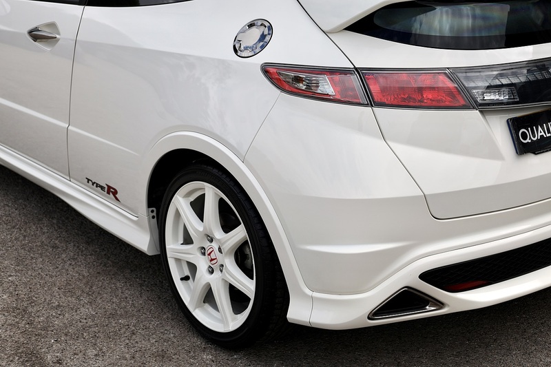 Honda Civic Type R Championship White Edition 1 Owner + Just 3,325 + Exceptional Condition Image 33