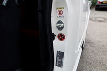 Honda Civic Type R Championship White Edition 1 Owner + Just 3,325 + Exceptional Condition - Thumb 38