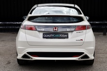 Honda Civic Type R Championship White Edition 1 Owner + Just 3,325 + Exceptional Condition - Thumb 4