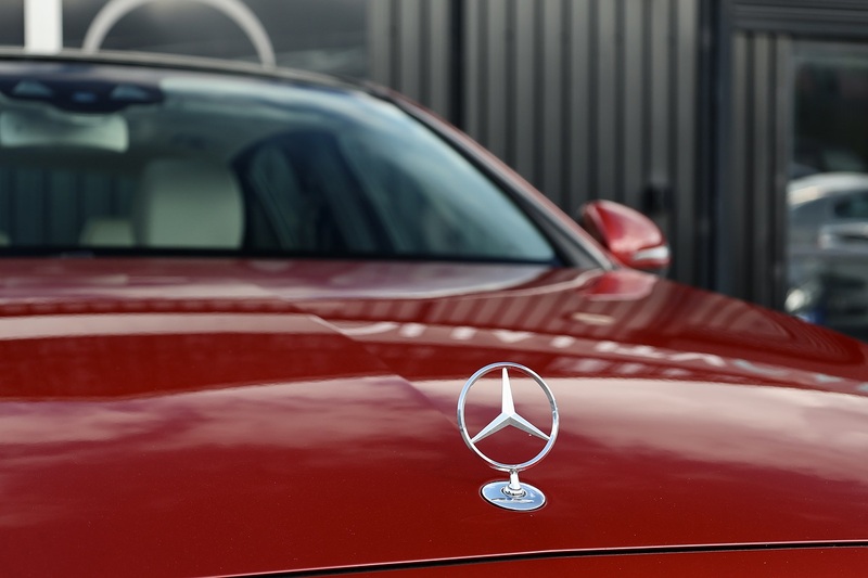 Mercedes-Benz E350d SE Premium Plus 1 Former Keeper + Full MB Main Dealer + Pano Roof + Burmester + Head Up Image 5