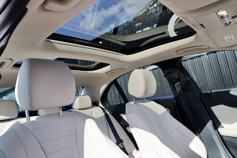 Mercedes-Benz E350d SE Premium Plus 1 Former Keeper + Full MB Main Dealer + Pano Roof + Burmester + Head Up Image 11