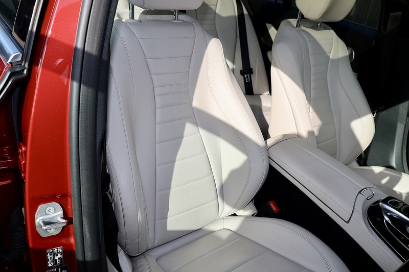 Mercedes-Benz E350d SE Premium Plus 1 Former Keeper + Full MB Main Dealer + Pano Roof + Burmester + Head Up Image 12