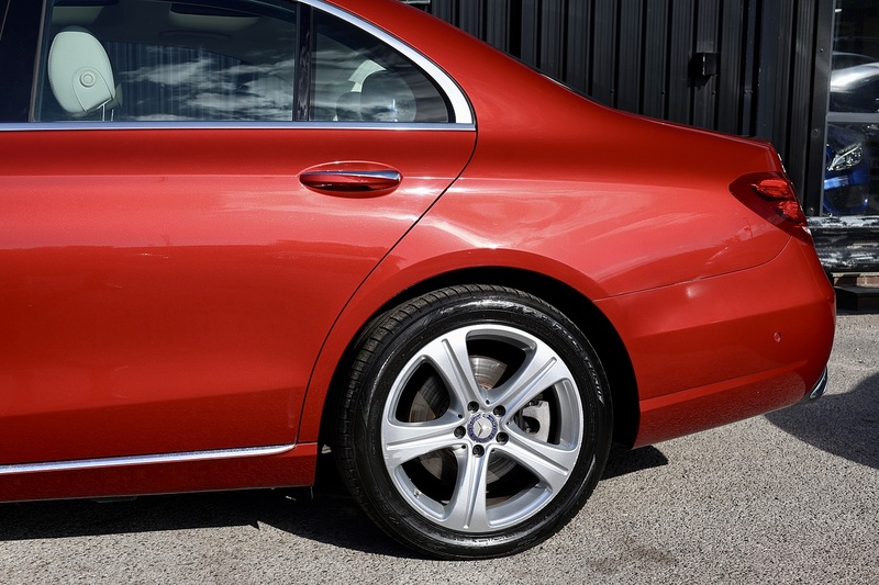 Mercedes-Benz E350d SE Premium Plus 1 Former Keeper + Full MB Main Dealer + Pano Roof + Burmester + Head Up Image 36