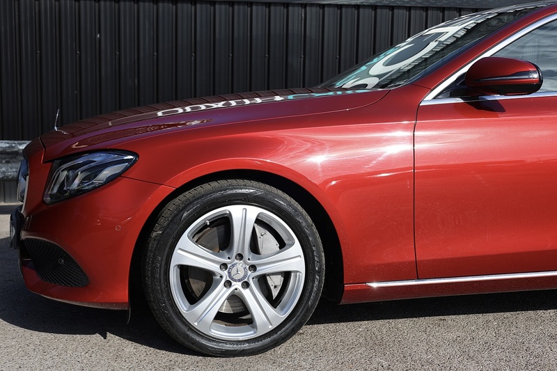 Mercedes-Benz E350d SE Premium Plus 1 Former Keeper + Full MB Main Dealer + Pano Roof + Burmester + Head Up Image 35