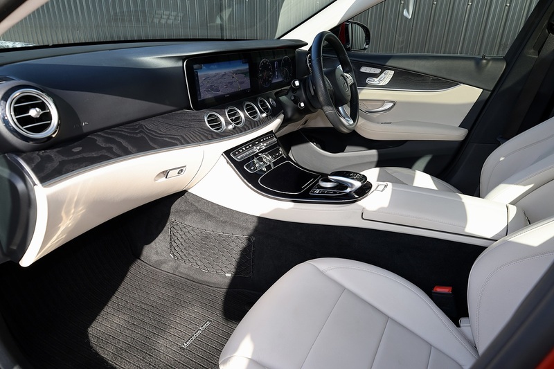 Mercedes-Benz E350d SE Premium Plus 1 Former Keeper + Full MB Main Dealer + Pano Roof + Burmester + Head Up Image 2