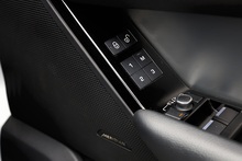 Land Rover Range Rover Velar D300 R-Dynamic S + Panoramic Roof + New Engine December 2024 - Thumb 17