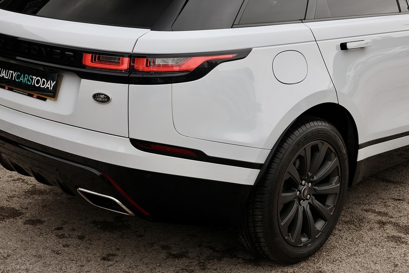 Land Rover Range Rover Velar D300 R-Dynamic S + Panoramic Roof + New Engine December 2024 Image 21