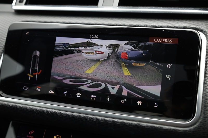 Land Rover Range Rover Velar D300 R-Dynamic S + Panoramic Roof + New Engine December 2024 Image 27